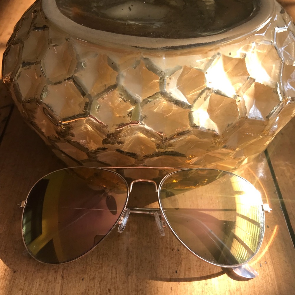 Mirrored Sunglass bundle - Picture 4 of 16